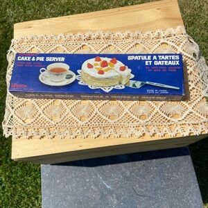 ✨3 for $20✨Cake and Pie Server Silver Plated Cake Pie Server, Original Box